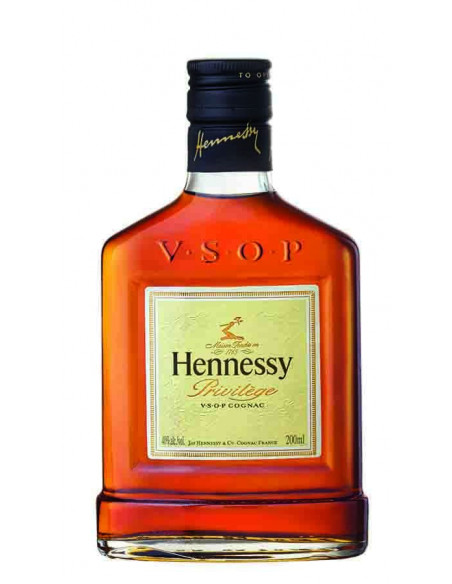 Hennessy VSOP Privilege Cognac 06