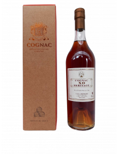 Leyrat, Coffret Cognac XO Elite carafe 70cl, 40% alc, Single Estate Cognac  Cru Fins Bois, en coffret : : Epicerie