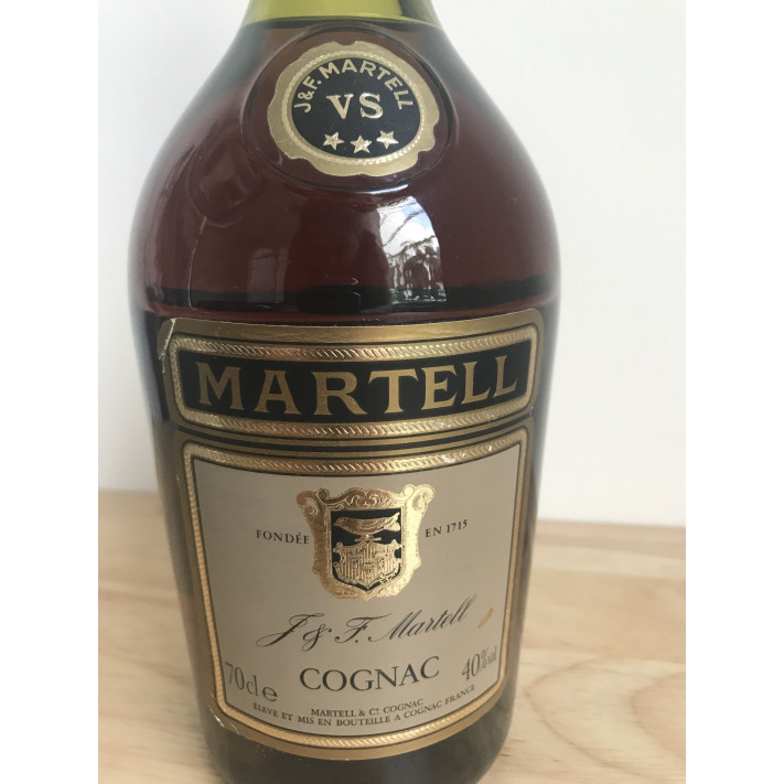 Купить коньяк f. Мартель коньяк 1715. Коньяк Martell Cognac fondee en 1715 vs. Коньяк Martell fondee en 1715. Мартель коньяк 3 звезды.