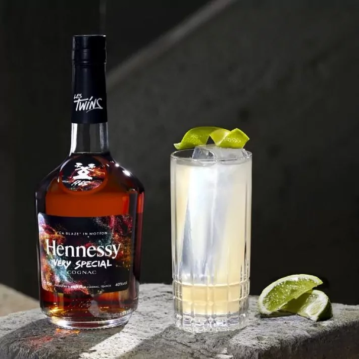 Hennessy VS Limited Edition by Les TWINS - 