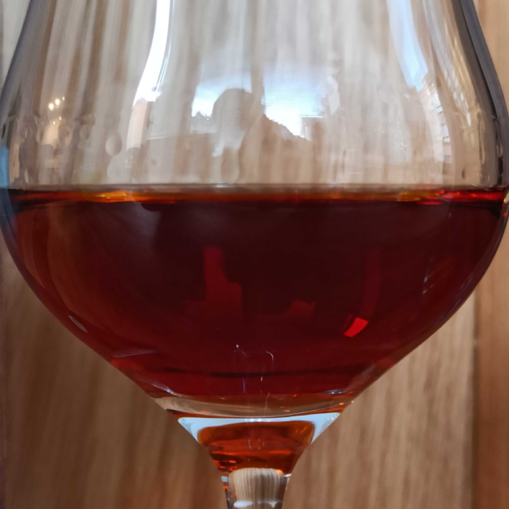 Close up of Mauxion Sélection Multimillésimes Cognac in glass